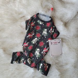 🔥🔥3/$30 Skulls & Roses Pet Onesie